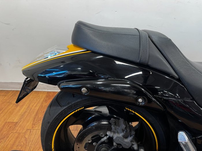 2014 Suzuki VZR 1800 BOULEVARD (M109R) SE YELLOW