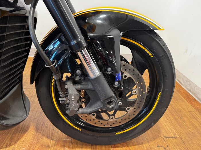 2014 Suzuki VZR 1800 BOULEVARD (M109R) SE YELLOW