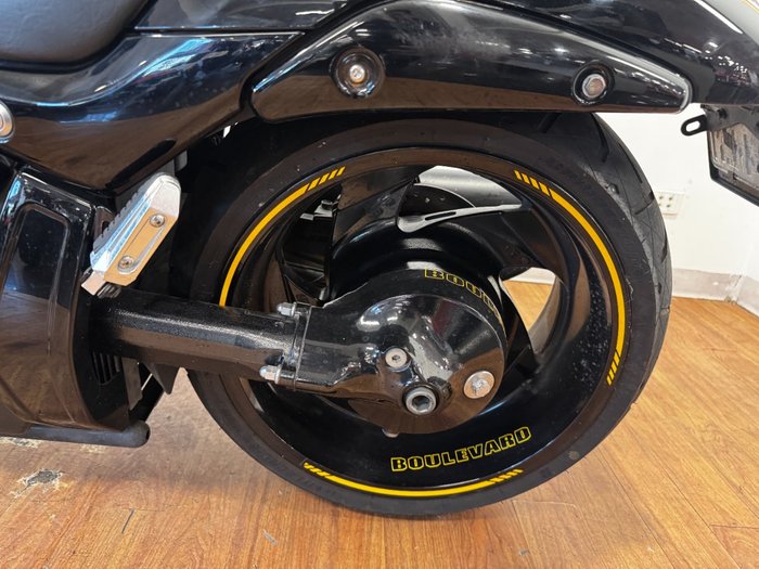 2014 Suzuki VZR 1800 BOULEVARD (M109R) SE YELLOW