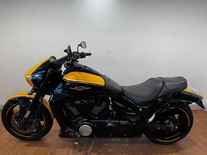 2014 Suzuki VZR 1800 BOULEVARD (M109R) SE YELLOW