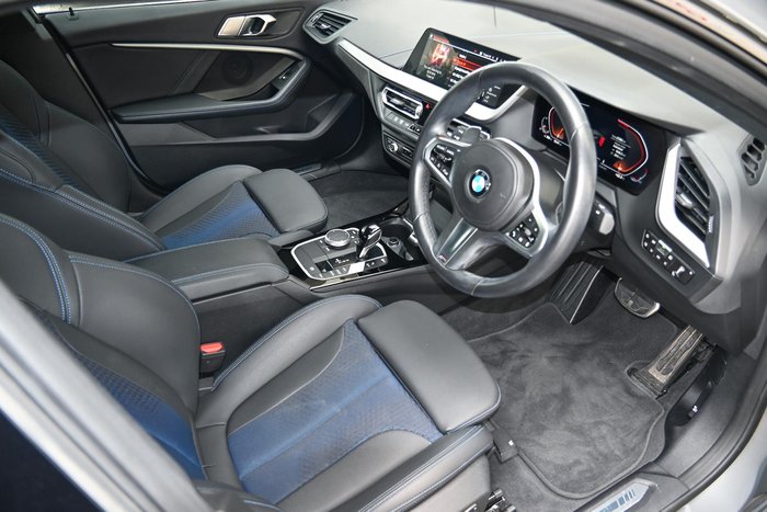 2023 BMW 2 Series 220i M Sport