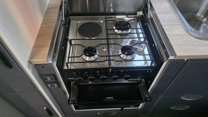 2026 Leader Caravans 2260_Cr_K1e7b_T Gold Le 2260