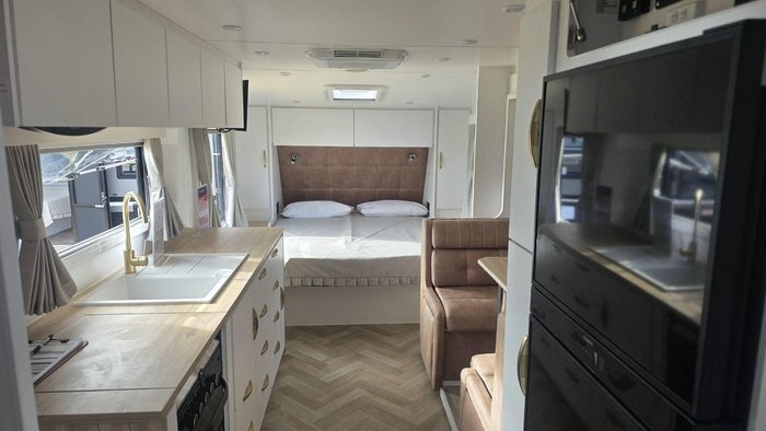 2026 Supreme 2100_R_K1e2sl_T Spirit 2100