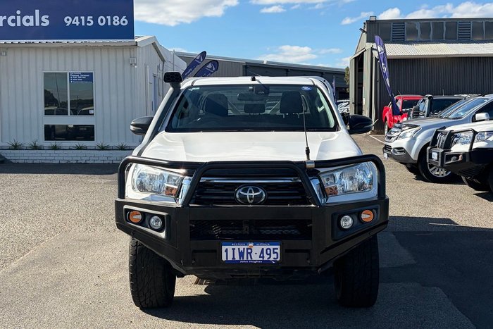 2020 Toyota Hilux SR