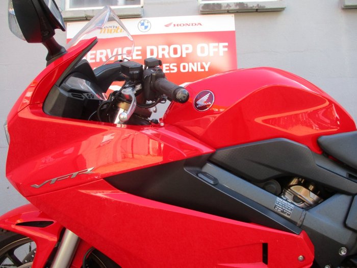 2017 Honda VFR800F ABS RED
