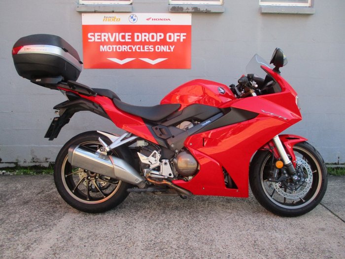 2017 Honda VFR800F ABS RED