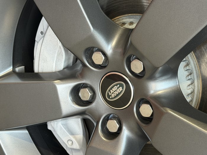 2025 Land Rover Defender 110 D350 X-Dynamic SE