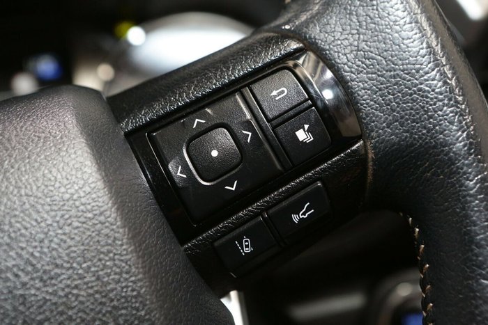 2021 Toyota Hilux SR5