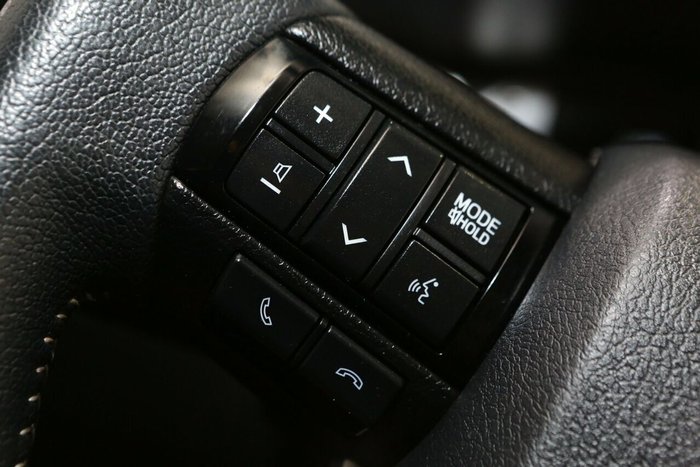 2021 Toyota Hilux SR5