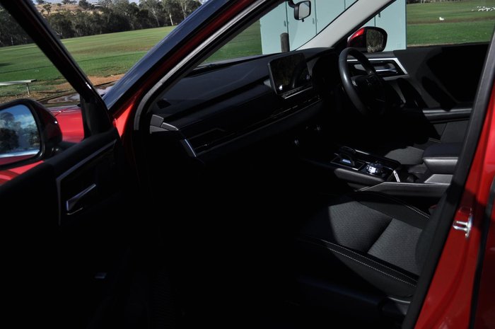 2021 Mitsubishi Outlander ES