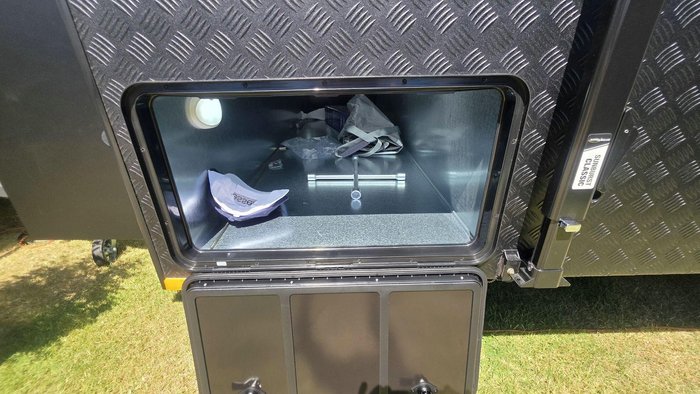 2026 Essential Caravans Ranger 196R 19'6