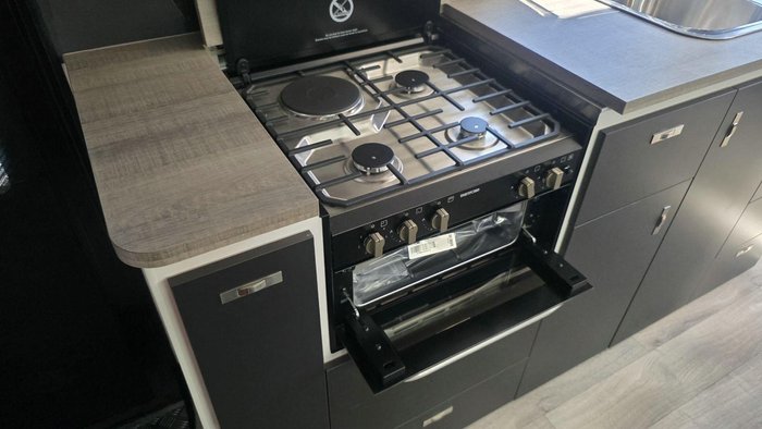 2026 Essential Caravans Ranger 196R 19'6