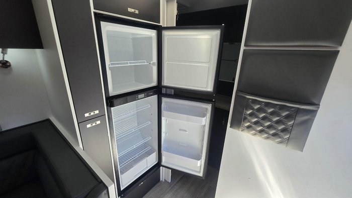 2026 Essential Caravans Ranger 196R 19'6