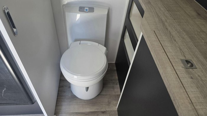 2026 Essential Caravans Ranger 196R 19'6