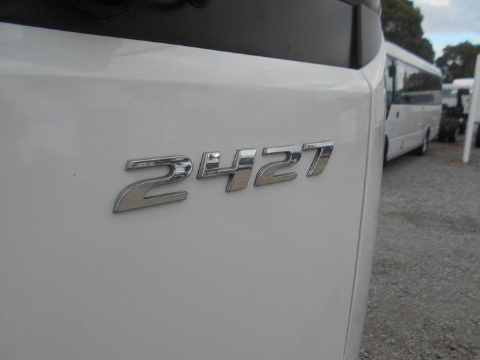 2021 Fuso Fighter 2427 WHITE