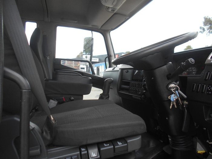 2021 Fuso Fighter 2427 WHITE