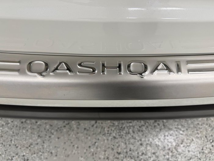 2017 Nissan QASHQAI ST J11 Series 2 Ivory Pearl