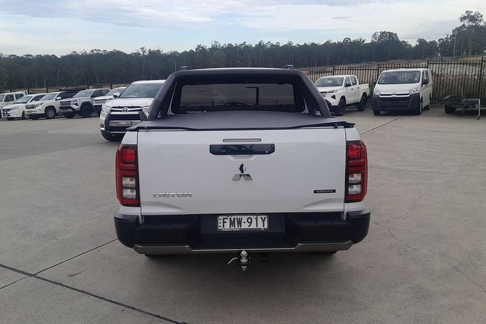 2022 Mitsubishi Triton GSR (4x4)