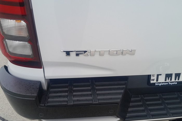 2022 Mitsubishi Triton GSR (4x4)