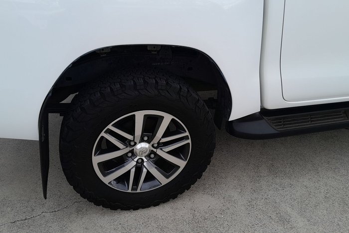 2019 Toyota Hilux SR5 GUN126R 4X4 Dual Range Glacier White