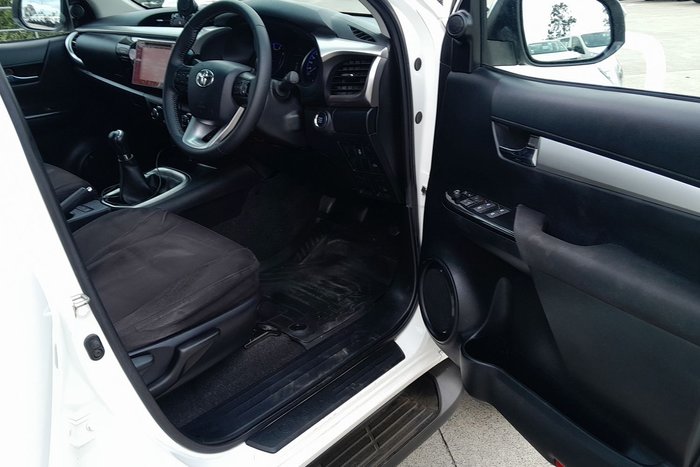 2019 Toyota Hilux SR5 GUN126R 4X4 Dual Range Glacier White