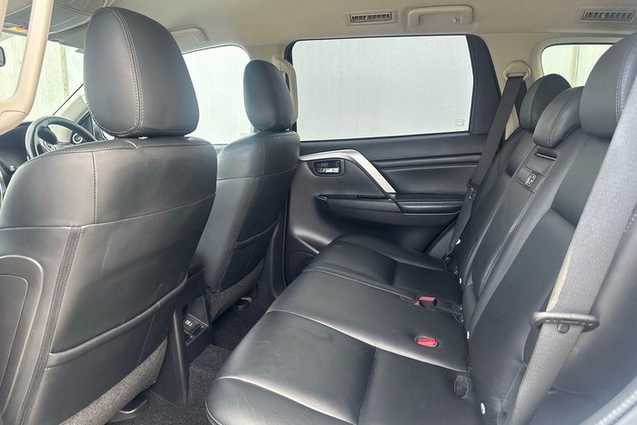 2020 Mitsubishi Pajero Sport Exceed