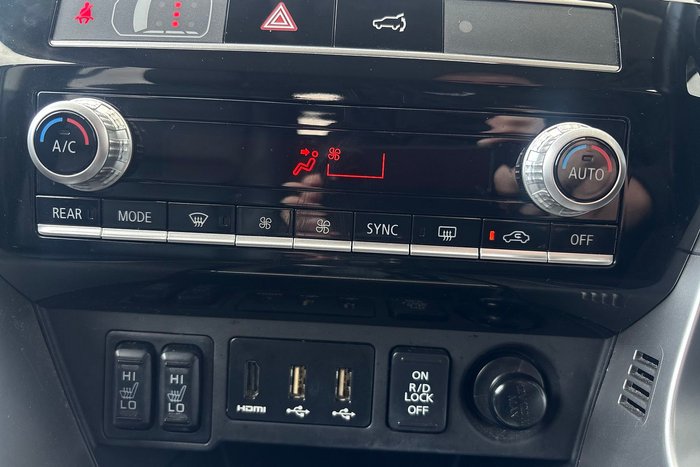 2020 Mitsubishi Pajero Sport Exceed