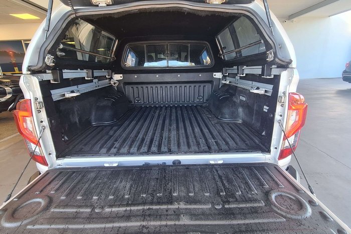 2021 Nissan Navara ST-X