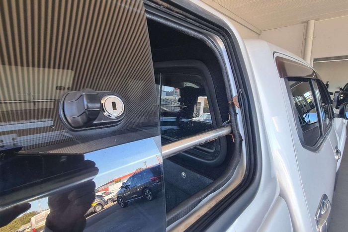 2021 Nissan Navara ST-X