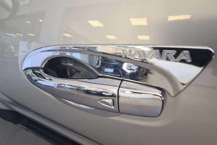 2021 Nissan Navara ST-X