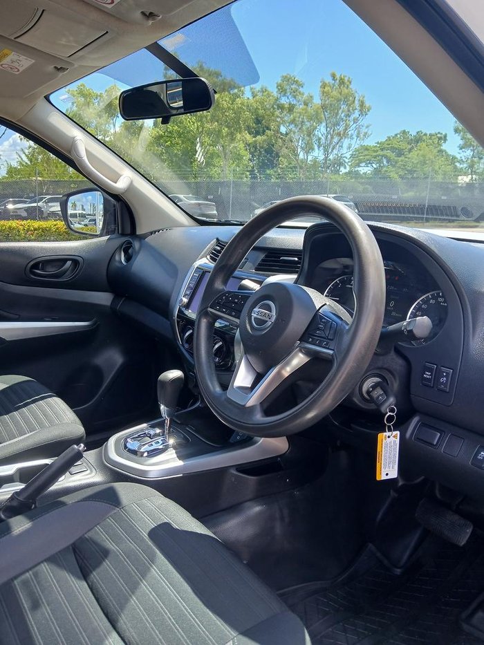 2021 Nissan Navara SL