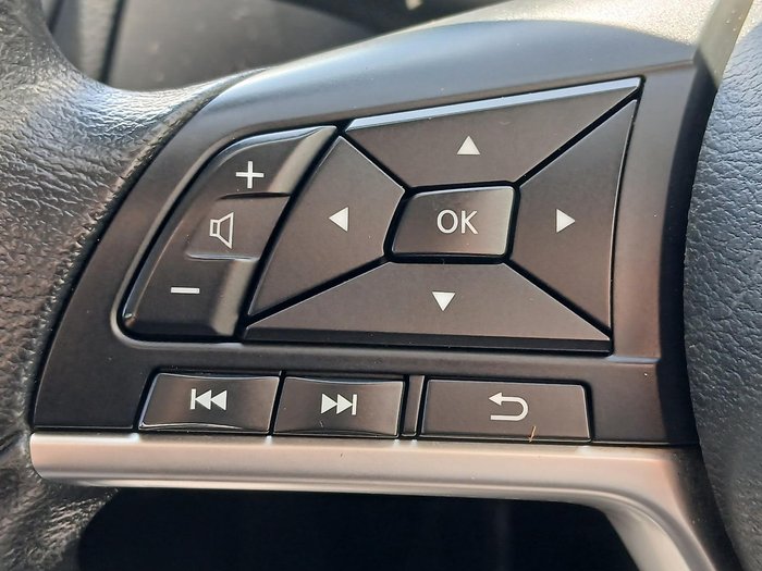 2021 Nissan Navara SL