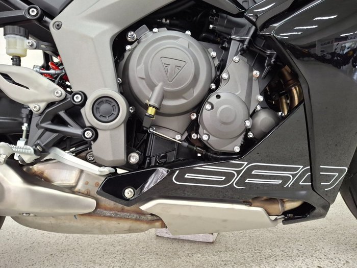 2026 Triumph DAYTONA 660 (LAMS) Black