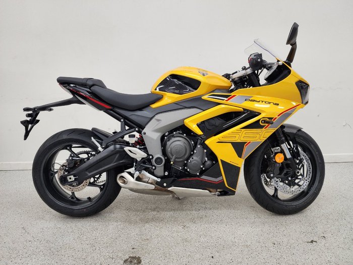2026 Triumph DAYTONA 660 Yellow/Black
