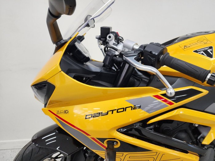 2026 Triumph DAYTONA 660 Yellow/Black