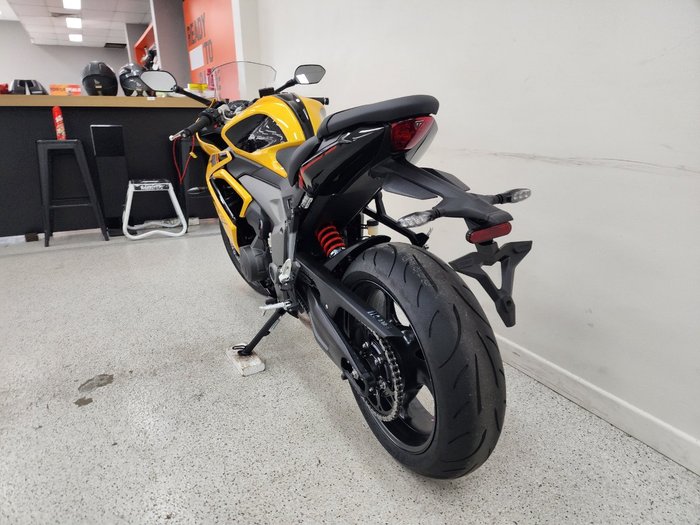 2026 Triumph DAYTONA 660 (LAMS) Yellow/Black