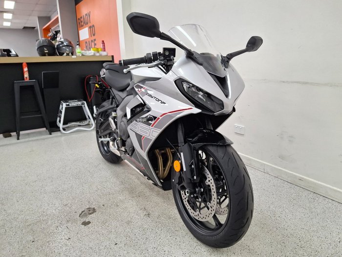 2026 Triumph DAYTONA 660 (LAMS) SILVER