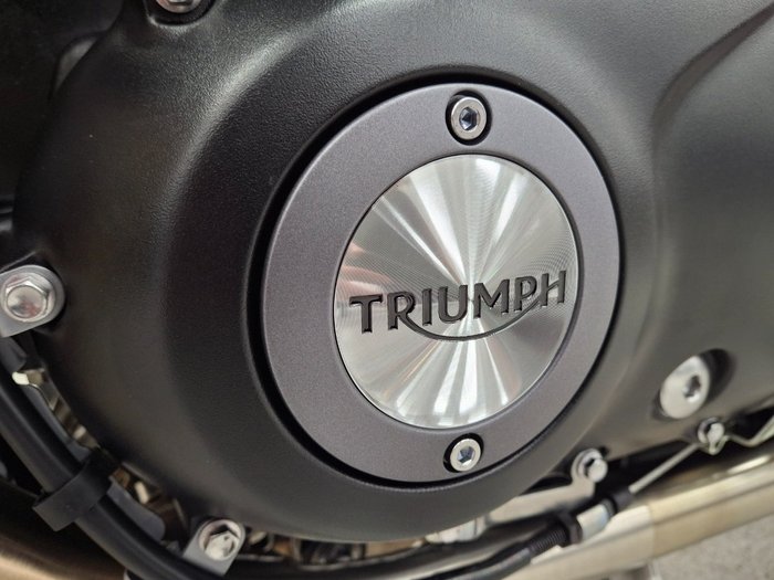 2026 Triumph BONNEVILLE SPEED TWIN 1200 RS SAPPHIRE BLACK