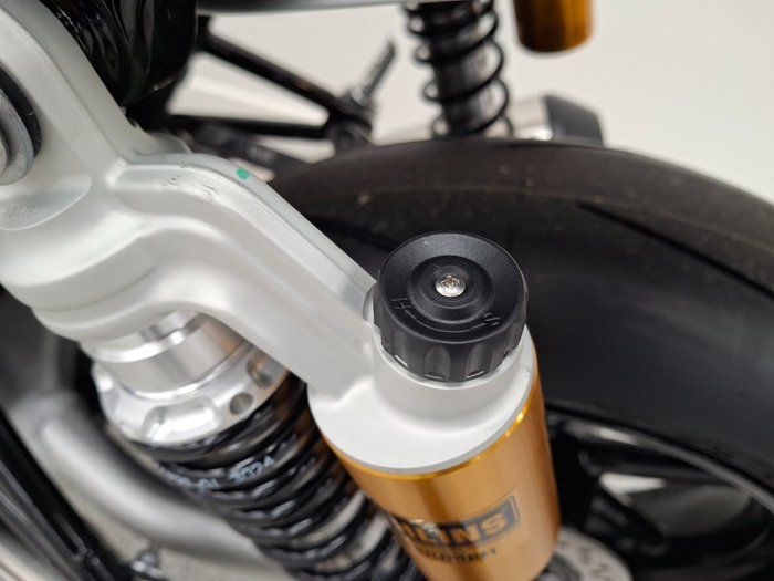 2026 Triumph BONNEVILLE SPEED TWIN 1200 RS SAPPHIRE BLACK