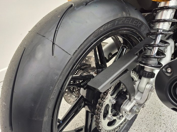 2026 Triumph BONNEVILLE SPEED TWIN 1200 RS SAPPHIRE BLACK