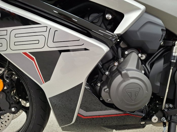 2026 Triumph DAYTONA 660 (LAMS) SILVER