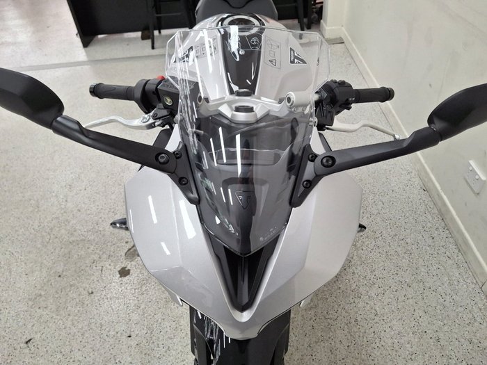2026 Triumph DAYTONA 660 (LAMS) SILVER