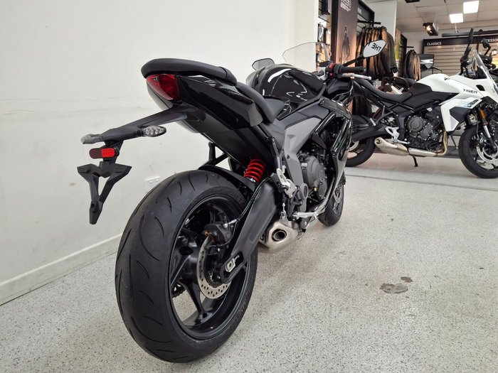 2026 Triumph DAYTONA 660 (LAMS) SAPPHIRE BLACK