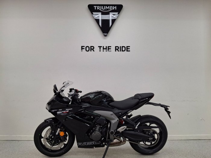 2026 Triumph DAYTONA 660 (LAMS) SAPPHIRE BLACK