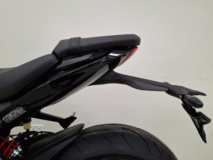 2026 Triumph DAYTONA 660 (LAMS) SAPPHIRE BLACK