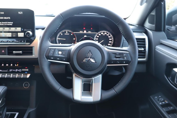 2025 Mitsubishi Triton GLS