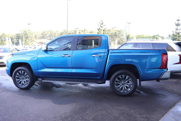 2025 Mitsubishi Triton GLS