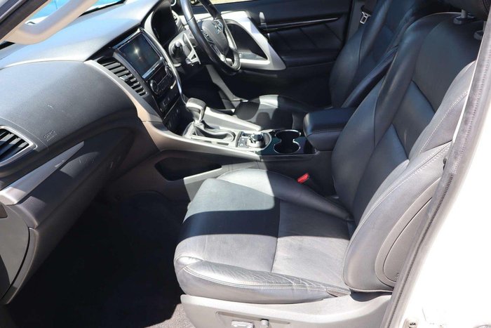 2017 Mitsubishi Pajero Sport Exceed QE MY17 4X4 Dual Range White