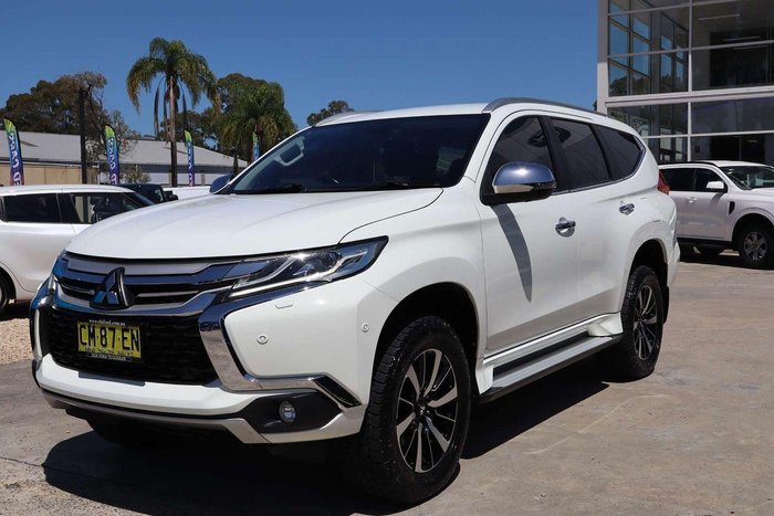 2017 Mitsubishi Pajero Sport Exceed QE MY17 4X4 Dual Range White