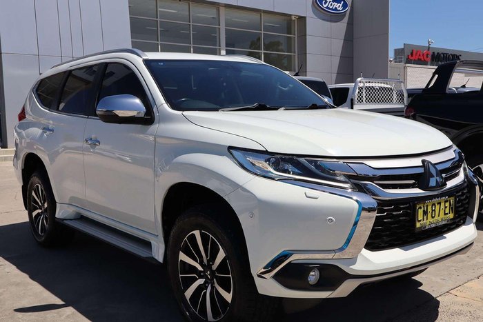 2017 Mitsubishi Pajero Sport Exceed QE MY17 4X4 Dual Range White